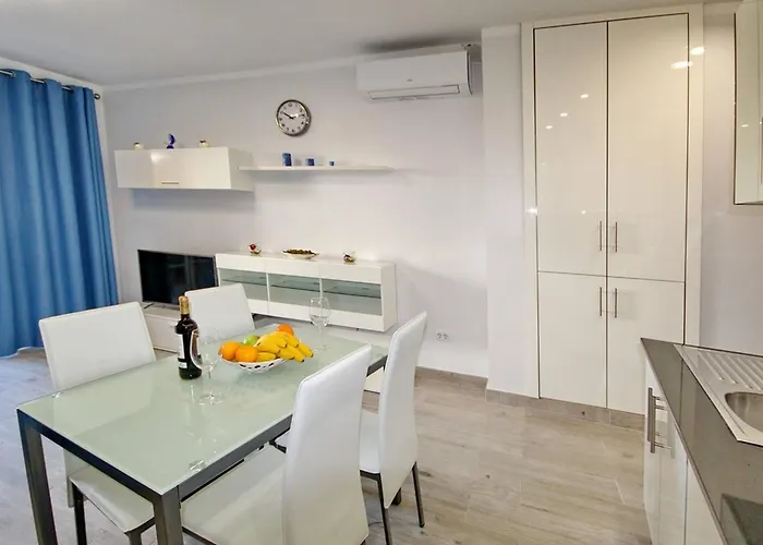 Apartamento Modern In Complex With Pool In Costa Adeje (Tenerife)